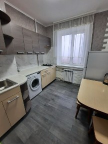 Вільна гарна квартира, м-н Сади-2