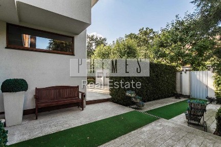 Продаж / Будинок / Гарматная, Стоянка