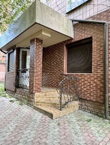 Продаж або Оренда приміщення в Центрі міста