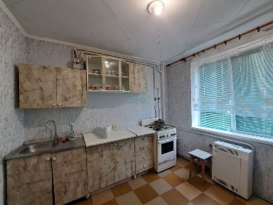 Оренда великоі 1 кімнатноі квартири на Рожевій