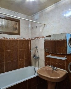 Сдам 2 комнатную квартиру ж м Тополь