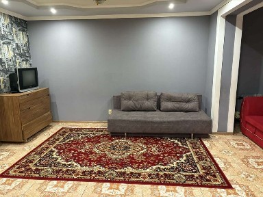 Сдам 1к комн комнатную кв-ру 8000 Левый берег