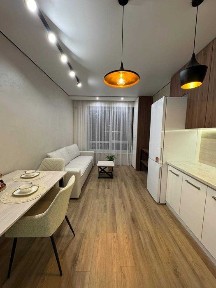 Продаж двокімнатної квартири з стильним ремонтом