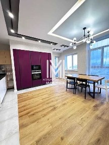 Продається простора 2 кім квартира 100 м2 ЖК Аксіома! Метро Наукова!