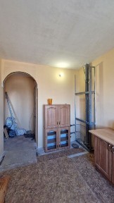 Продам 4-комнатную квартиру на Осипенковском