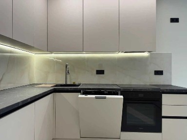 Дизайнерська 1.5-кім квартира в топовому ЖК біля міського озера