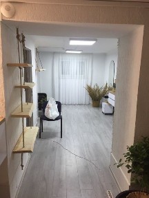 Продаж комерційного приміщення Героїв Упа, зараз діючий салон краси