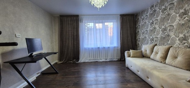 Продаж 2 км. квартири