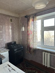 Продам 2 кімнатну квартиру на Черемушках