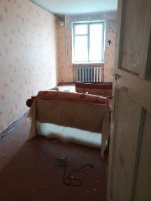Трёшка на Ингульце под ремонт 1 этаж.