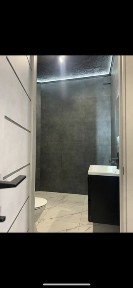 Комерційне приміщення у квартал