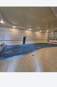 Чудовий будинок та будиночок з бассейном 5 хвилин до Центру