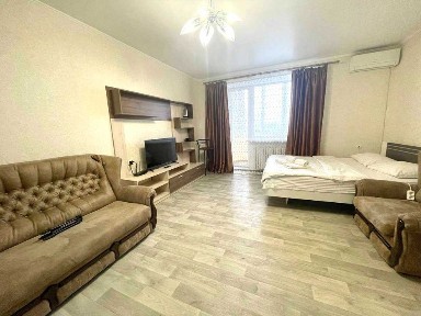 ApartPoltava Простора однокімнатна квартира подобово. стадіон ВОРСКЛА