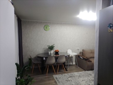 Продам трикімнатну квартиру