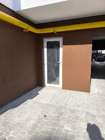 Затишне комерційне приміщення у ЖК “Містечко Центральне”