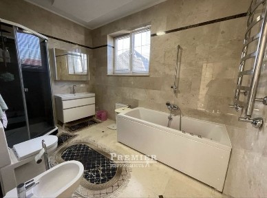 Приватний будинок з каміном. Ремонт, меблі, техніка. Р-н Вузовський