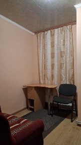 Здаю 2 кімн. квартиру частина приватного будинку з окремим двором