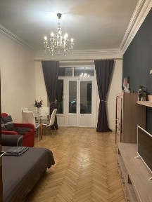 2 кімнатні арартаменти на Хрещатику біля метро