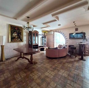 Сдам в аренду 4-к квартиру с АО в кирпичном новом доме, Приднепровск