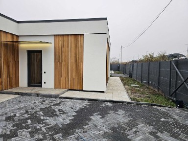 Продам Стильний Одноповерховий Будинок 105м² з Ремонтом вул. Широка