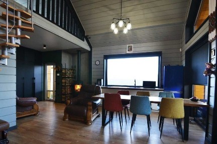 Продаю будинок в Івано -Франківську 118 м 2, 4 сотки землі.