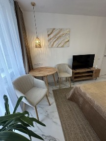 Київ, Печерський, вулиця Івана Федорова 9