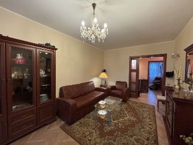 Київ, Печерський, вулиця Пилипа Орлика 11