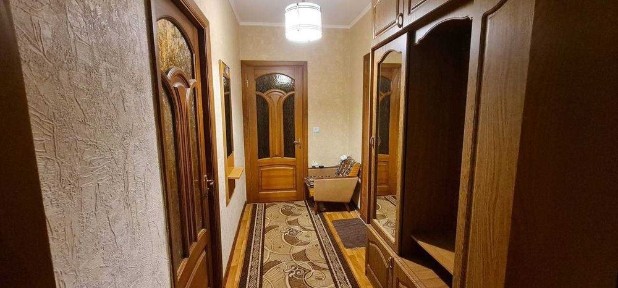 Здам 2-кімнатну квартиру по вул. Ревуцького, 18-А