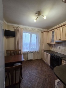 Оренда 3 кімнатної квартири на Таращанському