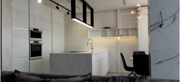 Продається 2-кімнатна+з кухнею-студією ЖК Водограй