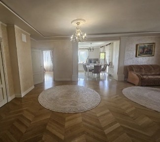 Здається в оренду будинок м. Ужгород