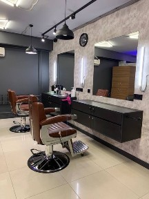 Здам робоче місце перукаря/барбера.