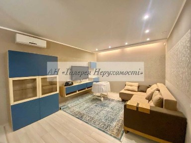 Сучасна 3 кімнатна Новий будинок