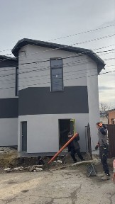 Здається приміщення під продуктовий магазин і Аптеку