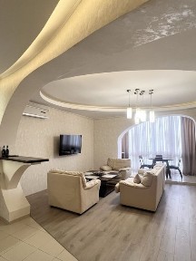 Сдам совершенно новую, просторную кухню студию и 2 спальни ЖК Стрекоза