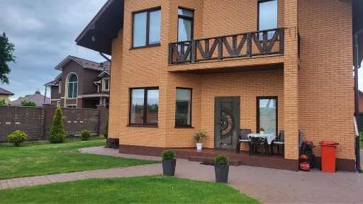 Продам будинок в Гнідині площею 147 м. кв. Центр села