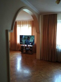 Продается большая уютная квартира по проспекту Академика Глушко