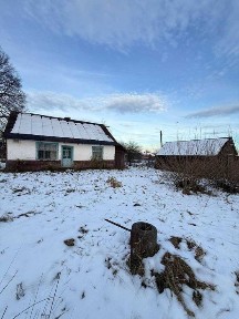 Продаж дерев'яного будинку