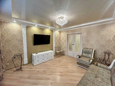 Оренда 3-кімнатної квартири в центрі - Київський майдан