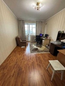 Продам 3-комнатную квартиру, <a href='/newbuilding/6129/view/zk-roganskii'>Роганский</a> жилмассив!