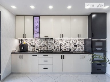 Продаж 3к квартири 84 кв. м на вул. Пасічна • ID 33773498