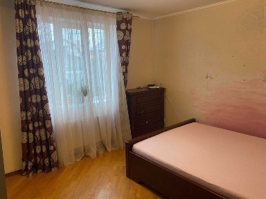 Довгострокова оренда част. будинку біля Петроцептру. 2 Варшавський пр.