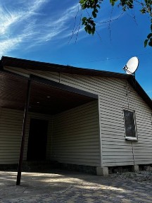 Продам дом/дача на берегу реки Днепр в закрытом комплексе «Домаха»