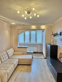 2к квартира Автономне Опалення на Зарічному вул Десантна