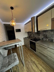 Продам 3к квартиру на Победе-3