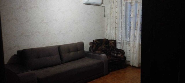 Киев, Радужная ул., 1