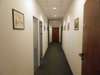 Офіс в БЦ біля метро Площа Українських Героїв, вул. Володимирська