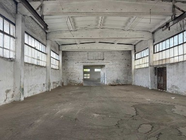 Продам склад 960 м² з кран-балкою 5 т та 90 кВт | Вороновиця