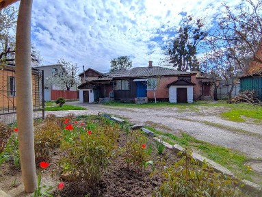 Елітний Центр. Парк Перемога/Співоче Поле. Закритий двір. Окремий вхід