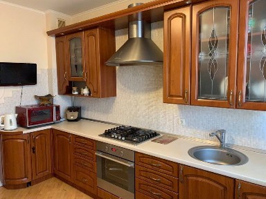 Оренда БУДИНКУ по вул. ВУЛЕЦЬКА - вільний з з 28 грудня